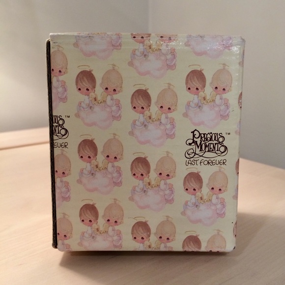 NEW! Vintage Precious Moments Ceramic Christmas Decoration - Picture 5 of 10